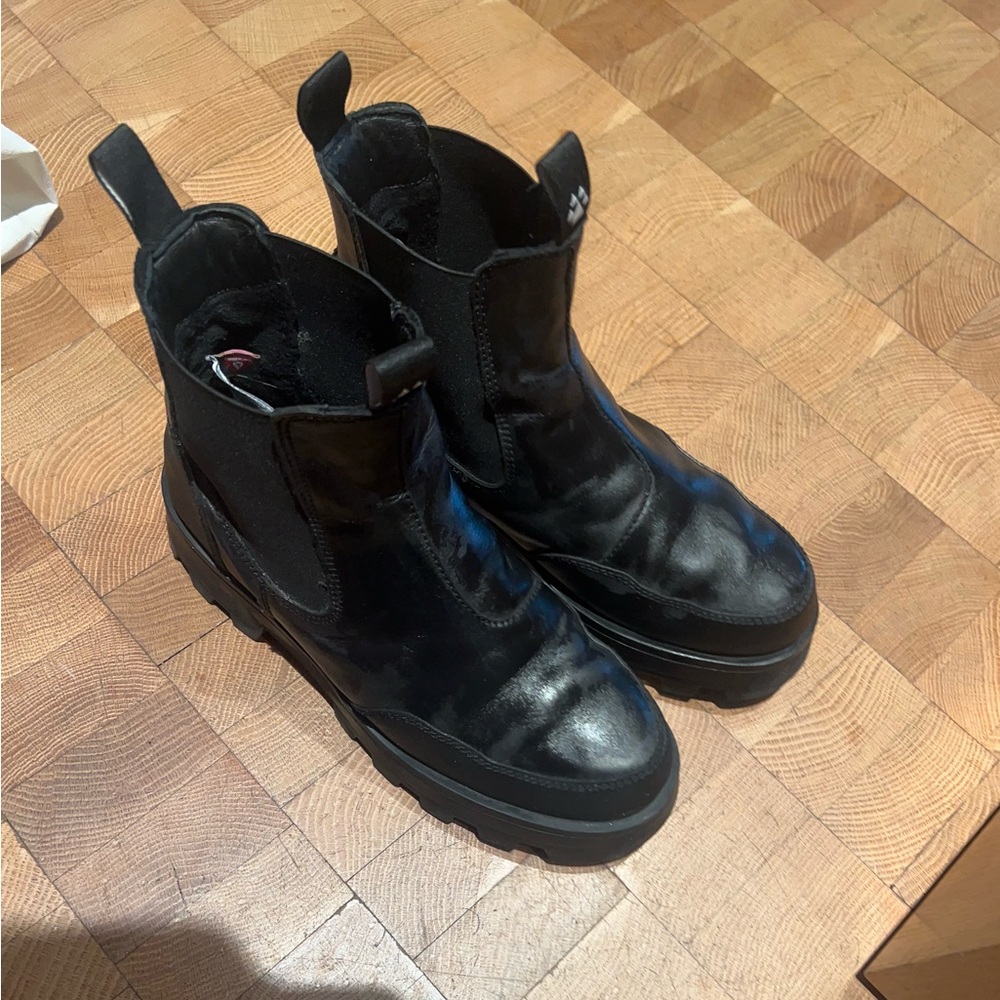 Cougar waterproof boots.